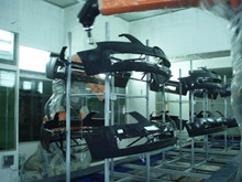汽車(chē)牌照架機(jī)器人涂裝生產(chǎn)線(xiàn)
